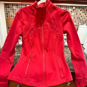 Lululemon Athletica Red Ski Jacket with High Collar and Fitted Silhouette